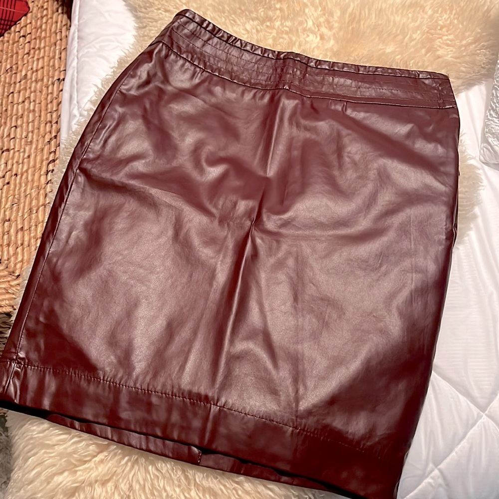 Faux Leather skirt so cute and never worn